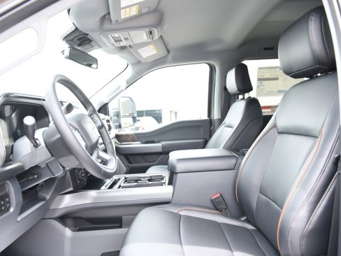 New 2026 Ford F250 Lariat w/ Lariat Premium Package AWD/4WD image 13