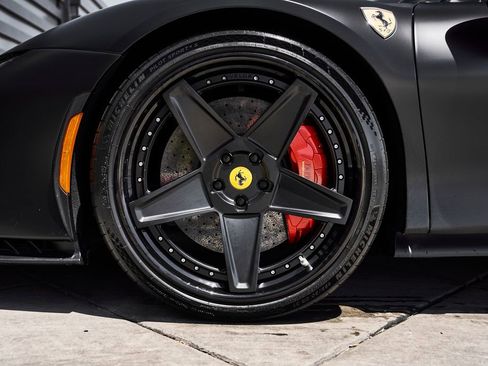 Used 2024 Ferrari SF90 Spider AWD/4WD image 3