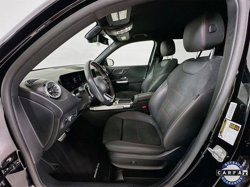 Certified 2024 Mercedes-Benz GLB 250 image 21