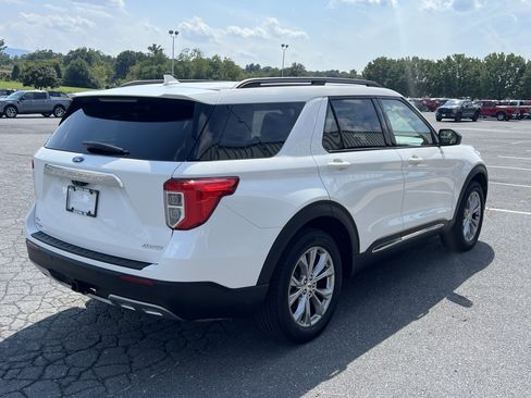 Used 2023 Ford Explorer XLT w/ Equipment Group 202A AWD/4WD image 7