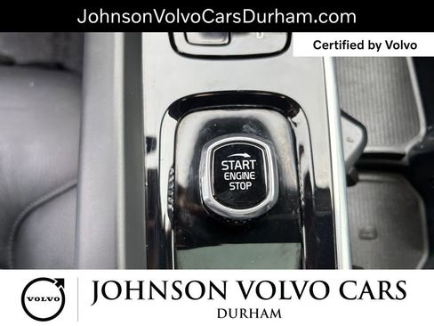 Used 2023 Volvo XC60 B5 Plus image 21