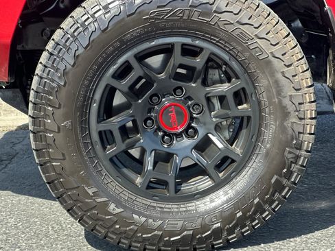 Used 2022 Toyota 4Runner TRD Off-Road Premium w/ TRD Black Wheel Package (TMS) image 27