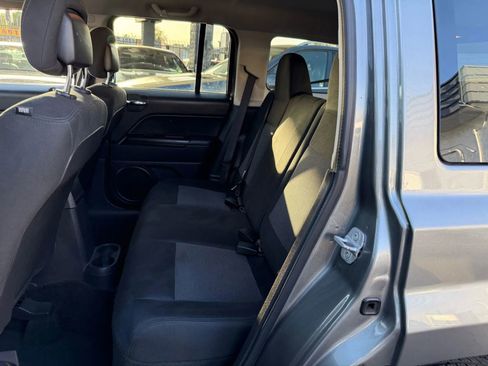 Used 2014 Jeep Patriot Latitude FWD image 29