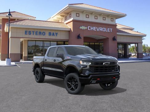 Used 2026 Chevrolet Silverado 1500 LT Trail Boss w/ Convenience Package II AWD/4WD image 3