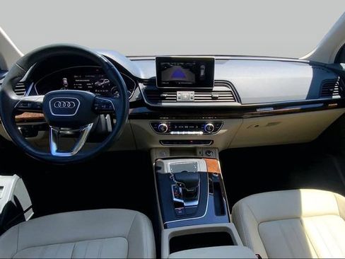 Used 2019 Audi Q5 Premium Plus w/ Premium Plus Package AWD/4WD image 15