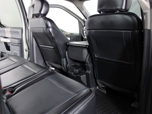 Used 2019 Ford F350 Lariat w/ Chrome Package image 36