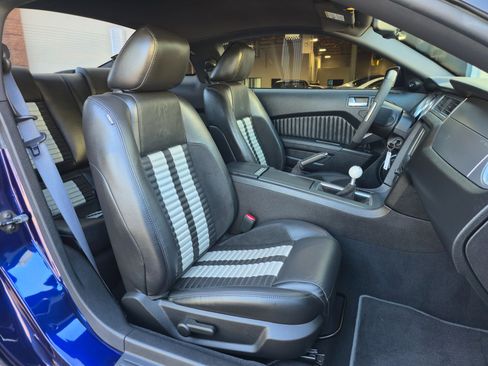 Used 2010 Ford Mustang Shelby GT500 image 27