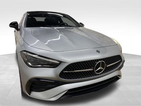 Used 2024 Mercedes-Benz CLE 300 4MATIC Coupe image 2