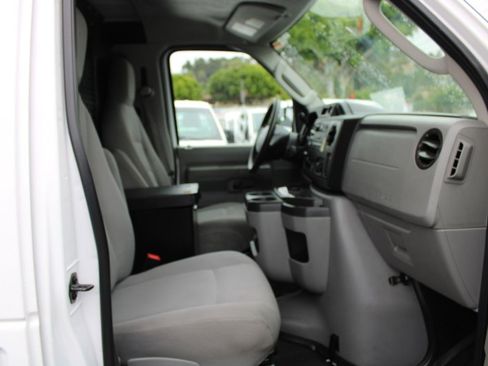 Used 2013 Ford E-150 and Econoline 150 w/ PWR Group image 8