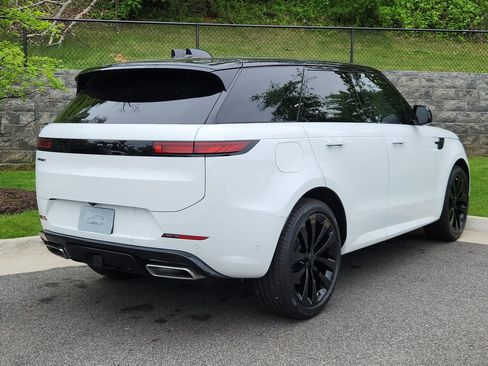 New 2026 Land Rover Range Rover Sport Dynamic SE AWD/4WD image 2