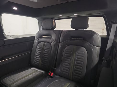 Used 2024 Rivian R1S Adventure AWD/4WD image 22