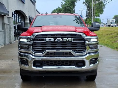 Used 2026 RAM 3500 Big Horn AWD/4WD image 2