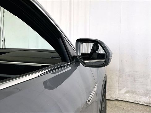 Used 2022 Volkswagen Atlas Cross Sport SEL R-Line AWD/4WD image 11