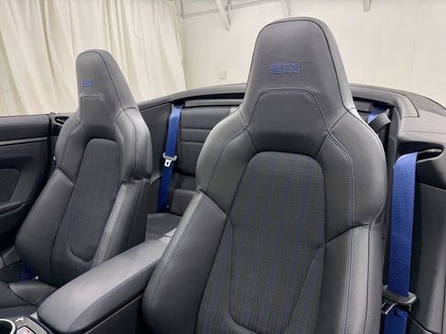 Certified 2025 Porsche 911 Carrera T image 5