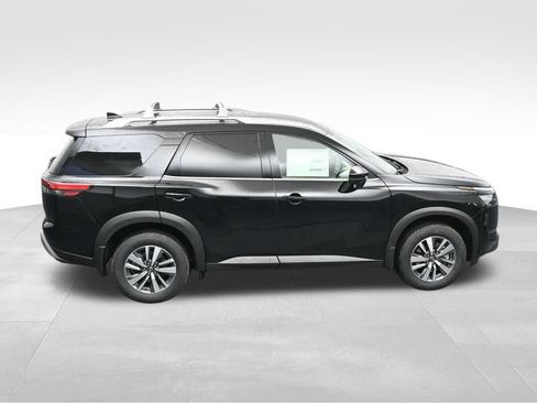 Used 2025 Nissan Pathfinder SL FWD image 29