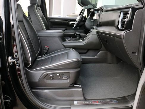 Used 2024 GMC Sierra 1500 AT4X w/ AT4X AEV Edition AWD/4WD image 39