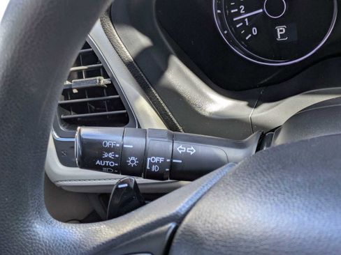 Used 2018 Honda HR-V EX image 28