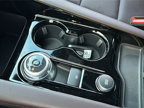 New 2026 Ford Explorer Platinum w/ LUX Leather Package image 19