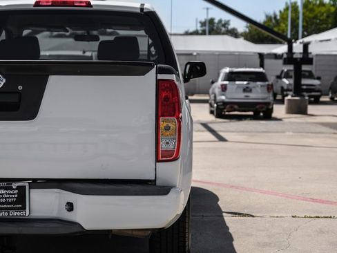 Used 2018 Nissan Frontier S RWD image 45