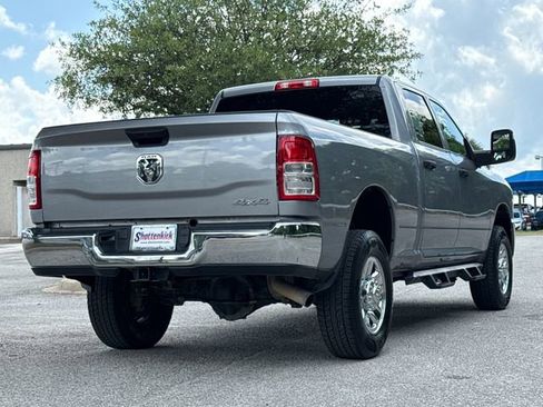 Used 2024 RAM 2500 Tradesman w/ Chrome Appearance Group AWD/4WD image 9