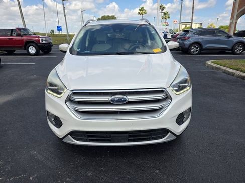 Used 2017 Ford Escape Titanium w/ Equipment Group 301A FWD image 3