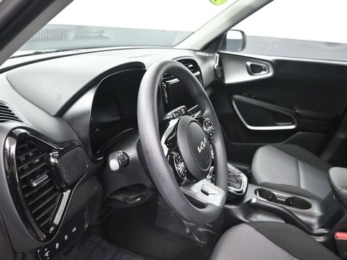 New 2025 Kia Soul S image 13