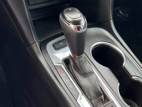 Used 2020 Chevrolet Equinox LT AWD/4WD image 22