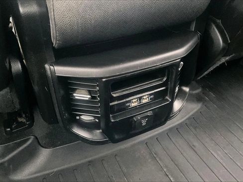 Used 2021 RAM 1500 Laramie AWD/4WD image 16