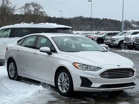 Certified 2020 Ford Fusion SE image 30