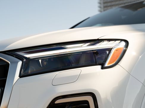 Certified 2025 Audi Q7 3.0T Premium Plus w/ Premium Plus Package image 39