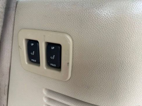 Used 2013 Ford Expedition XLT AWD/4WD image 10