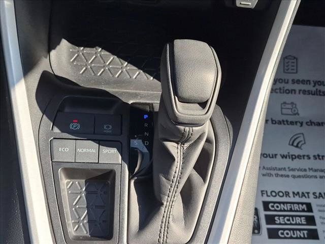 Certified 2025 Toyota RAV4 XLE FWD image 10