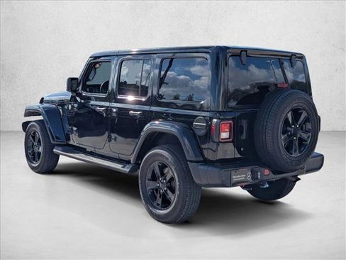 Used 2020 Jeep Wrangler Unlimited Sahara image 8