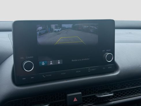 Used 2025 Honda HR-V LX image 13