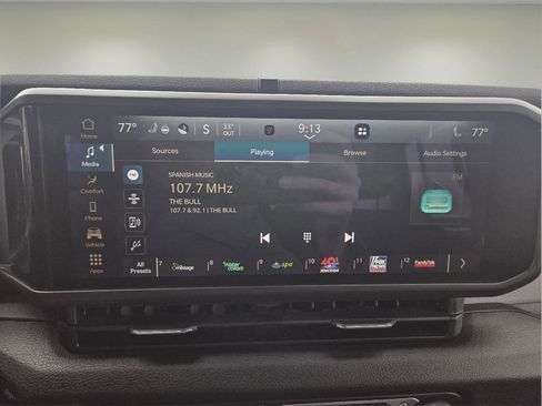 Used 2025 Jeep Wrangler Willys image 13