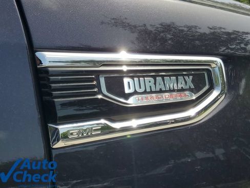 Used 2023 GMC Sierra 1500 SLT w/ SLT Premium Package AWD/4WD image 8