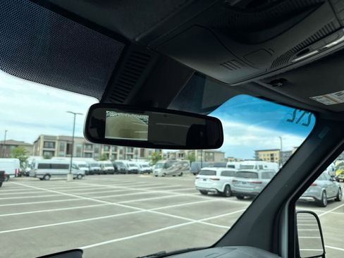 Used 2025 Mercedes-Benz Sprinter 2500 image 22