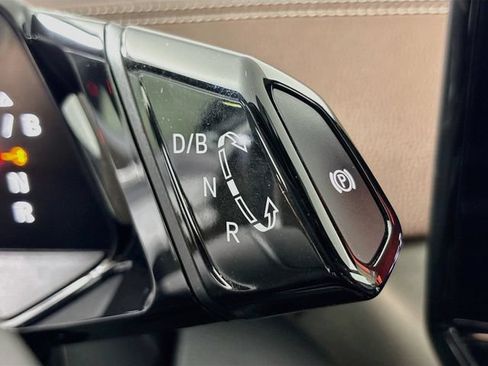 Certified 2024 Volkswagen ID.4 2WD image 20
