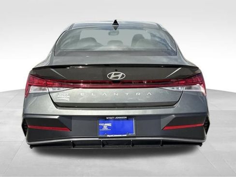 New 2026 Hyundai Elantra SEL Sport Premium FWD image 4