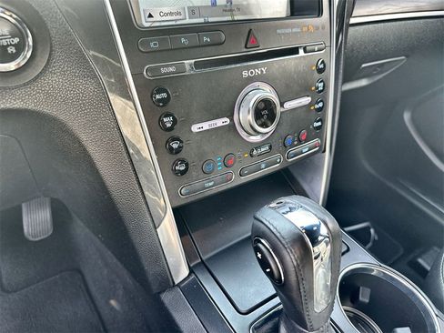 Used 2018 Ford Explorer Limited w/ Equipment Group 301A image 27
