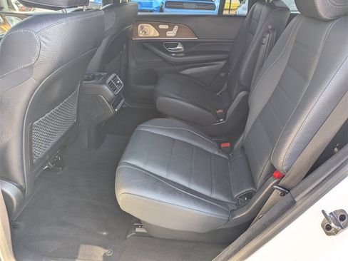 Used 2021 Mercedes-Benz GLS 580 4MATIC image 10