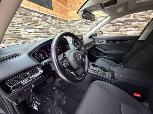 Used 2024 Honda Civic EX image 12