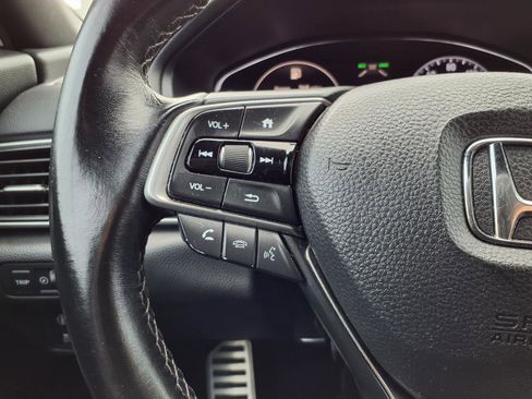 Used 2019 Honda Accord Sport image 15
