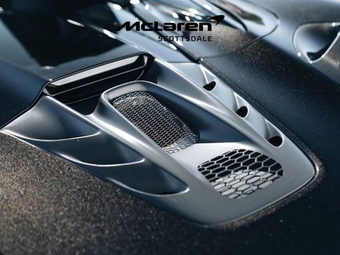 Used 2025 McLaren Artura Spider image 34