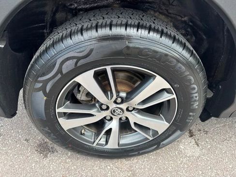 Used 2018 Toyota RAV4 XLE w/ Plus Extra Value Package AWD/4WD image 34