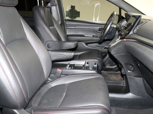 Used 2023 Honda Odyssey Sport image 29