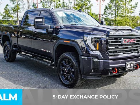 Used 2026 GMC Sierra 3500 AT4 AWD/4WD image 4