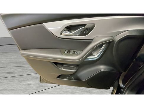 Used 2023 Chevrolet Blazer LT w/ Midnight/Sport Edition image 9