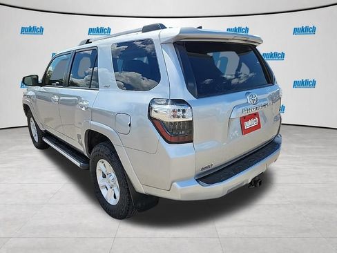 Used 2019 Toyota 4Runner SR5 AWD/4WD image 3