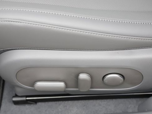 New 2026 Hyundai Ioniq 5 SEL image 15